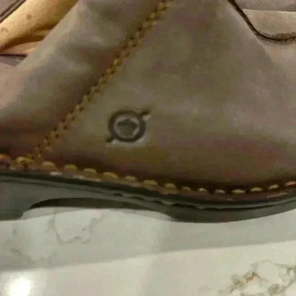 NWOT - Born Women;s Brown Leather Hand Crafted Slip on Mules Clogs Shoes Size 9 - Picture 2 of 11